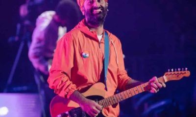 Arijit Singh injured after fan tries to pull him amid concert in Aurangabad